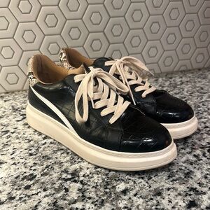 Stylish Black Croc-Embossed Women's Sneakers